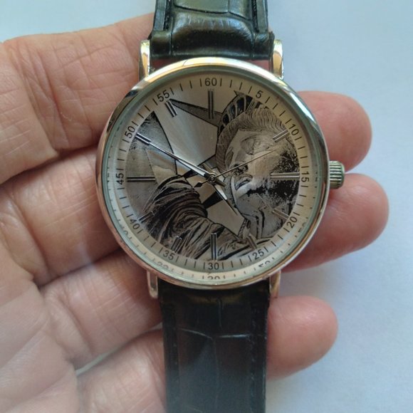 Statue of Liberty mans watch - Picture 3 of 6